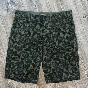 EUC men’s Michael Kors size 30 shorts